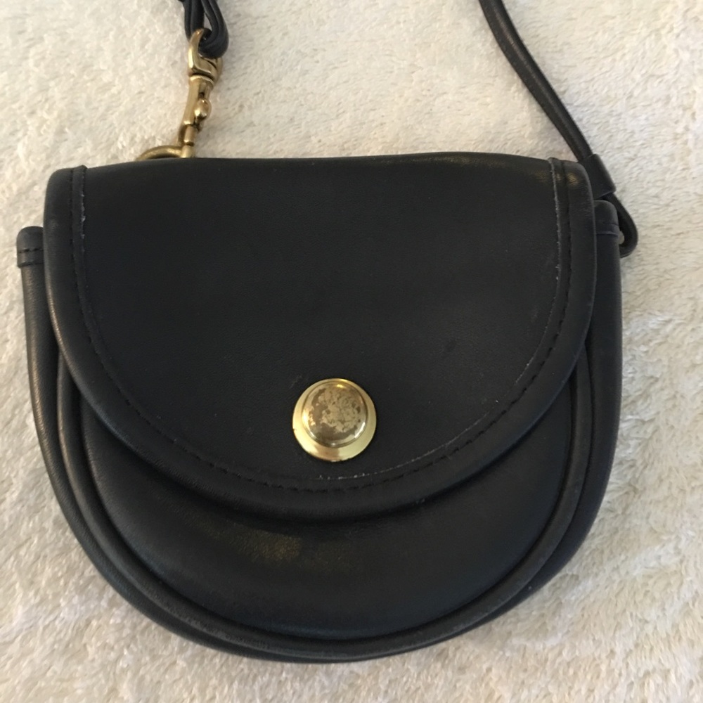 Rare! Coach Mini vintage leather snap closure